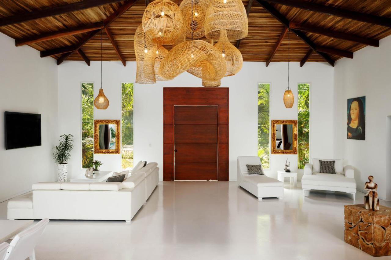 Villa Frida - Private Beachfront Villa Puerto Viejo de Talamanca Экстерьер фото