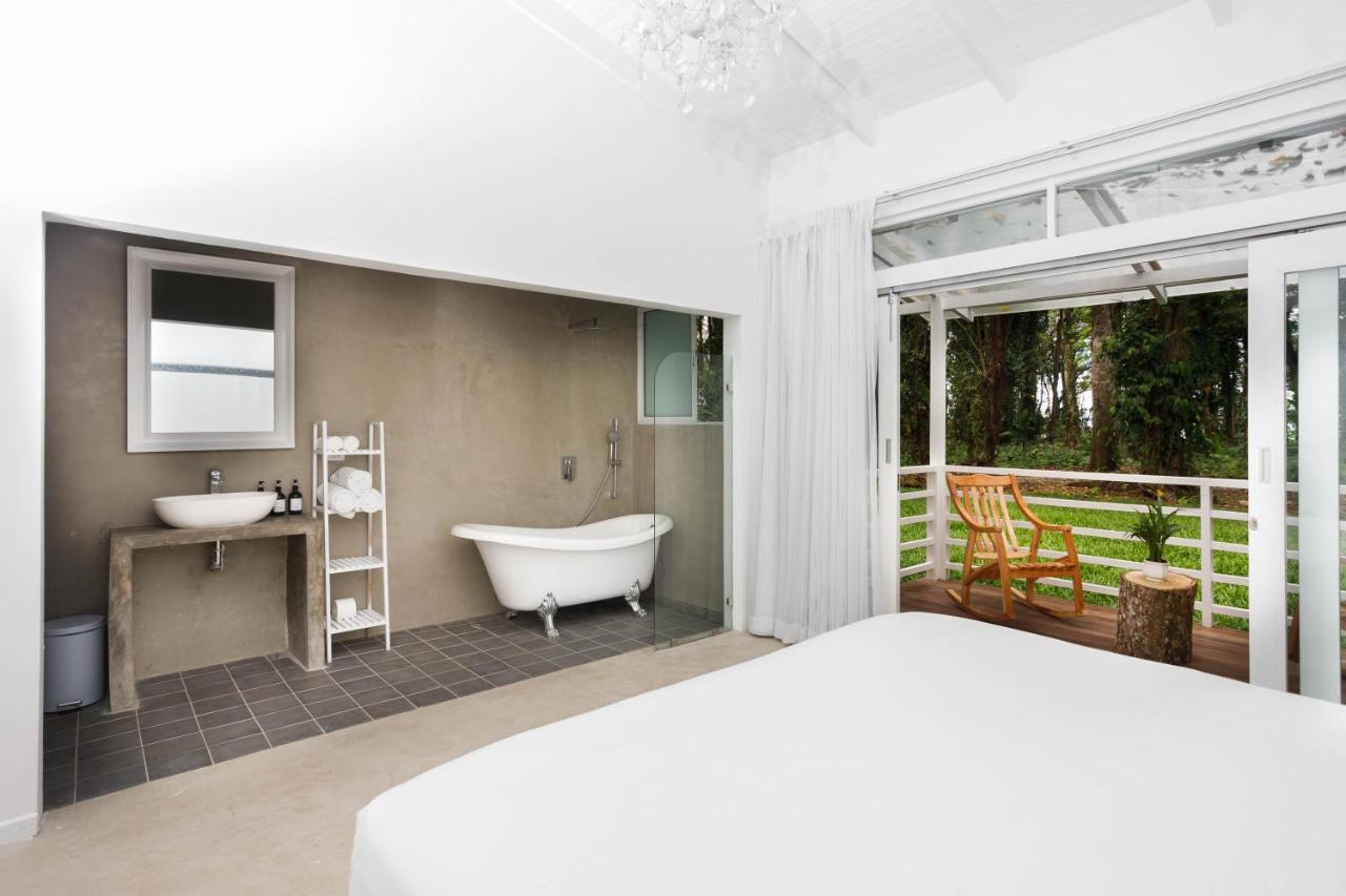 Villa Frida - Private Beachfront Villa Puerto Viejo de Talamanca Экстерьер фото